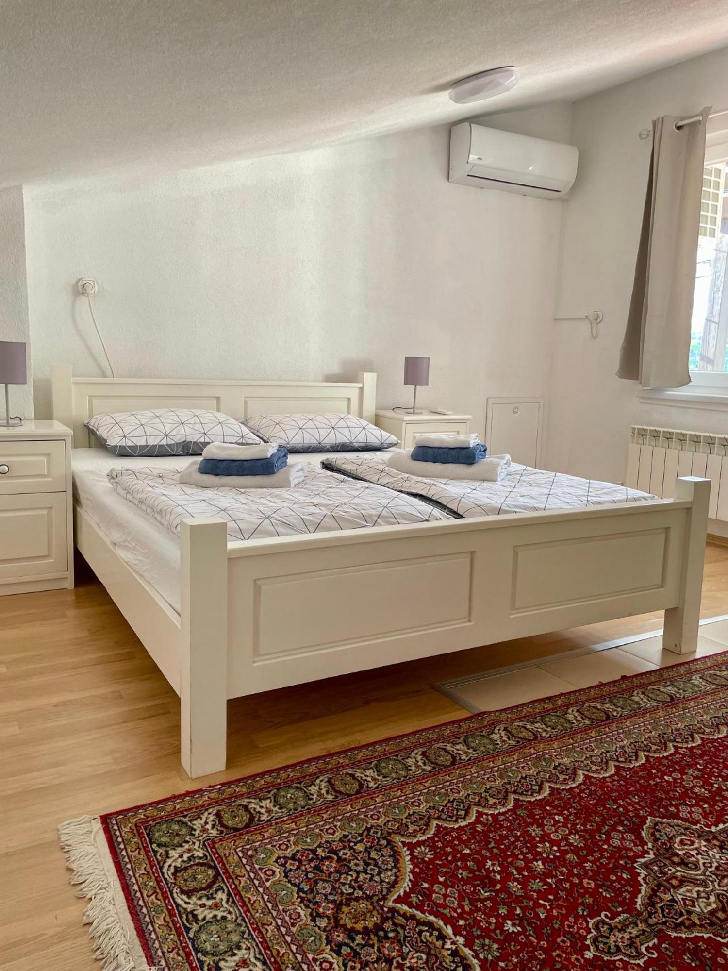 Ferienwohnung Sarajevo Cozy Attic Exterior foto